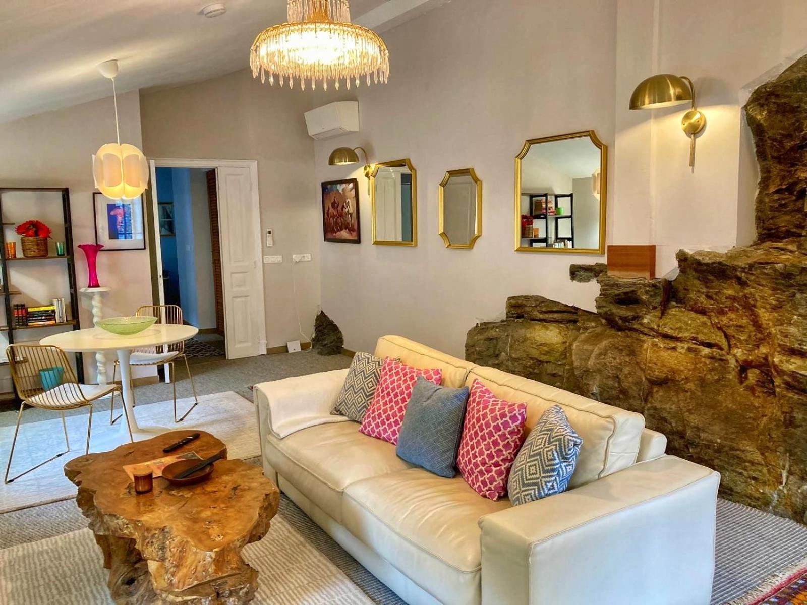 Château Cabaret: Luxury Cathar Retreat With Panoramic Terrace Apartment *